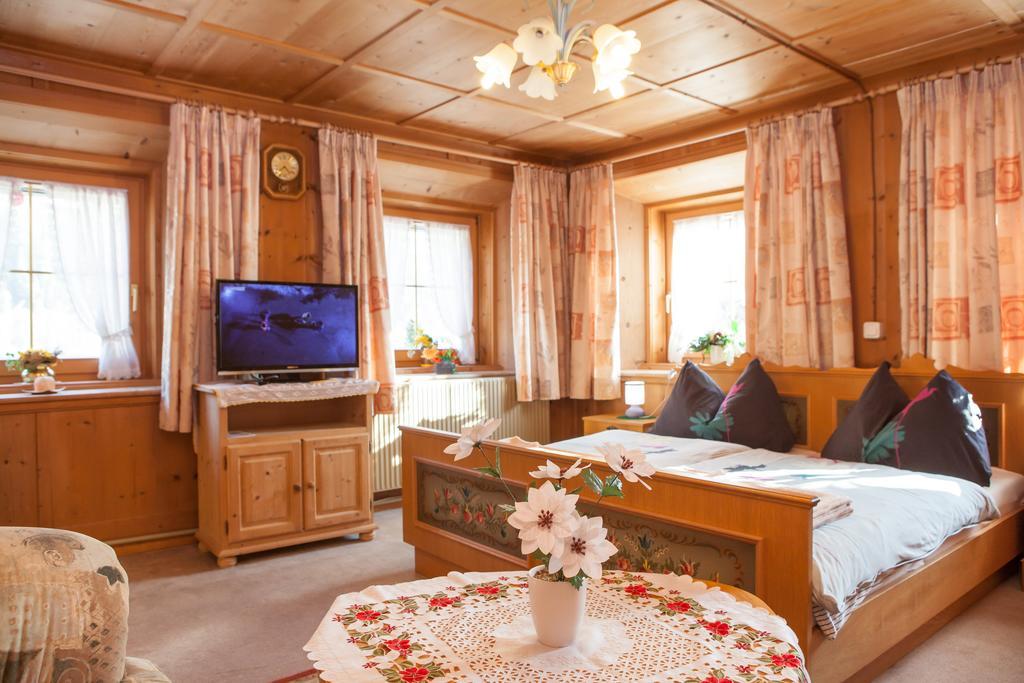 Ferienhaus Wechner Häselgehr Esterno foto